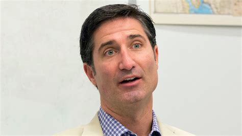 Starbucks' new CEO Brian Niccol set to commute 1,000 miles.